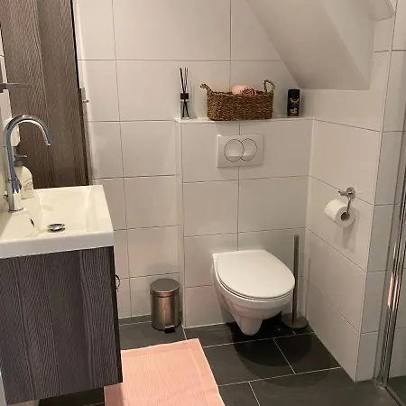 Perron 2 * Hoorn (North Holland)