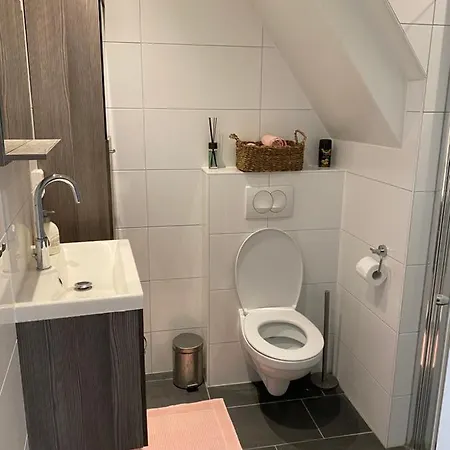 Perron 2 * Hoorn (North Holland)